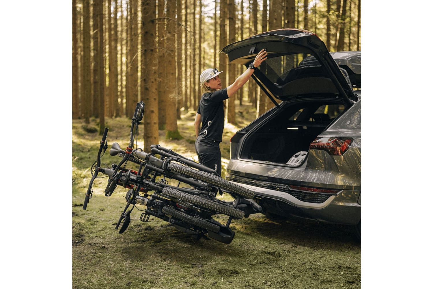 Heckträger Thule EasyFold 3 für 3 Fahrräder – Bild 6