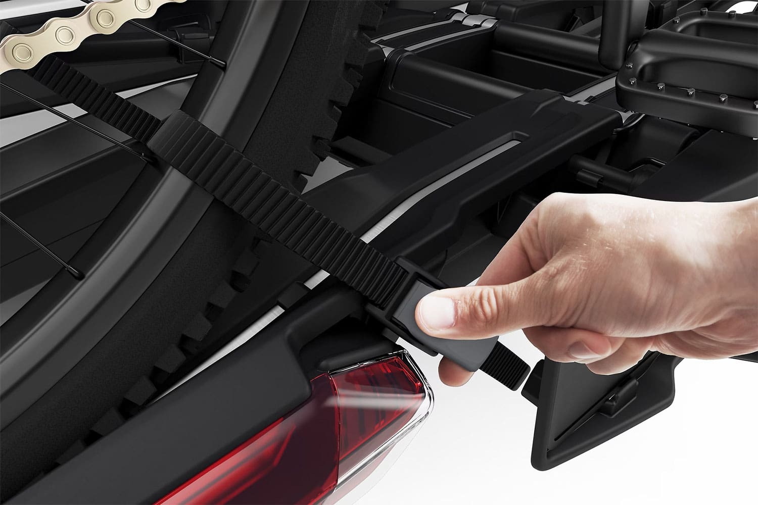 Heckträger Thule Epos für 3 Fahrräder – Bild 4